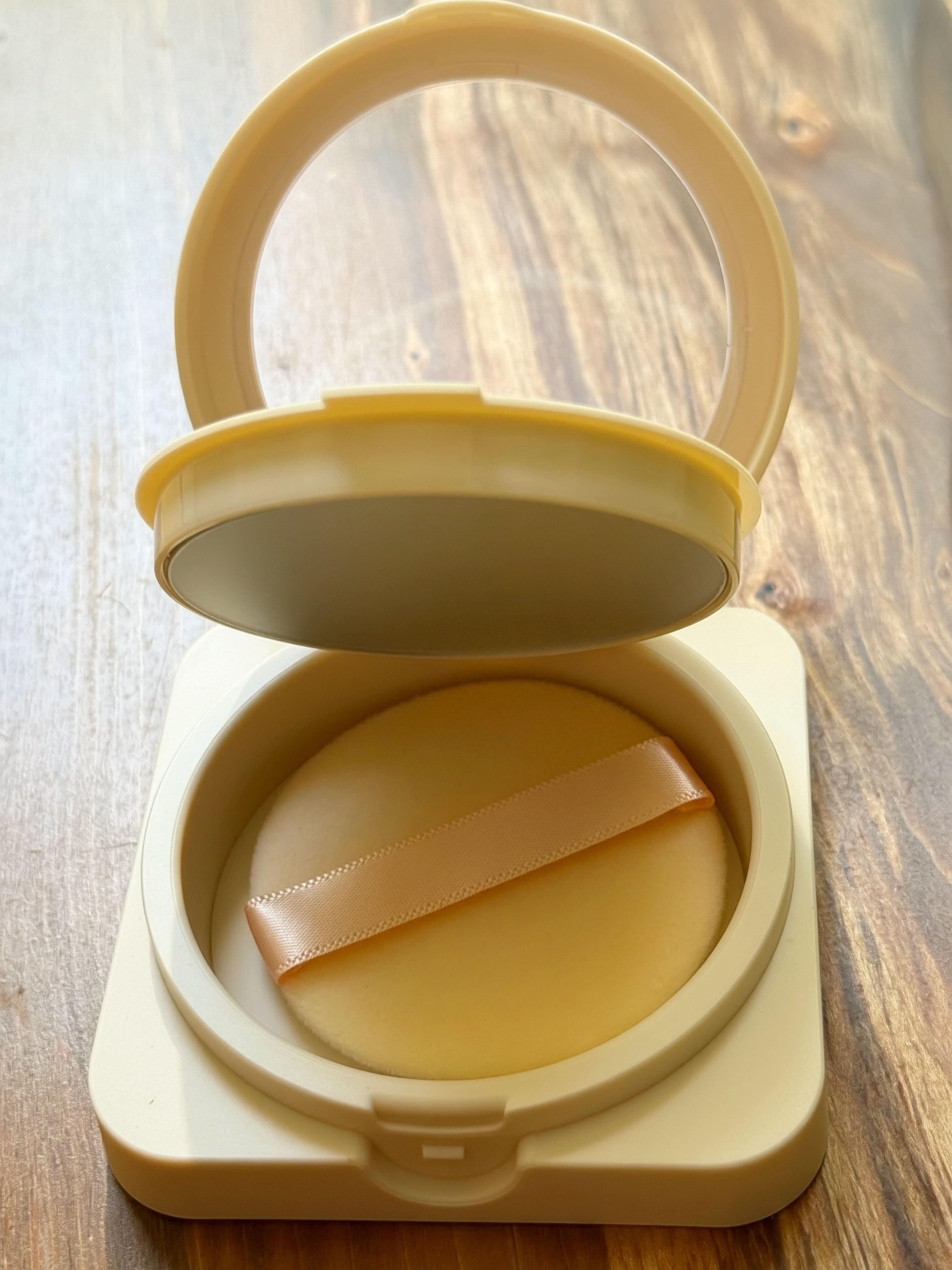 Sun Beam Pressed Bronzing Powder